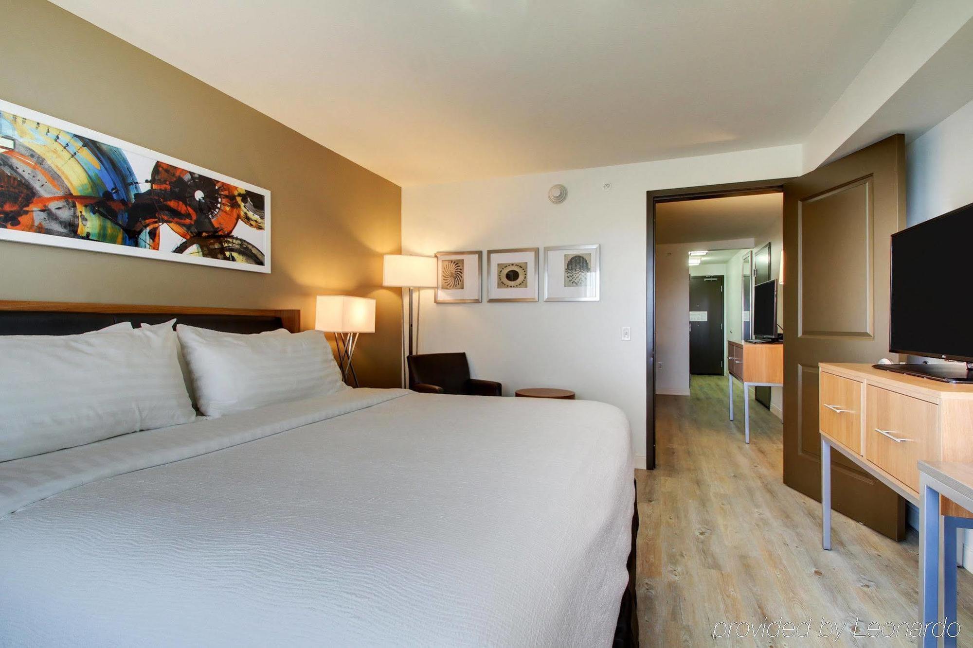 Holiday Inn & Suites Peoria At Grand Prairie By Ihg Ngoại thất bức ảnh