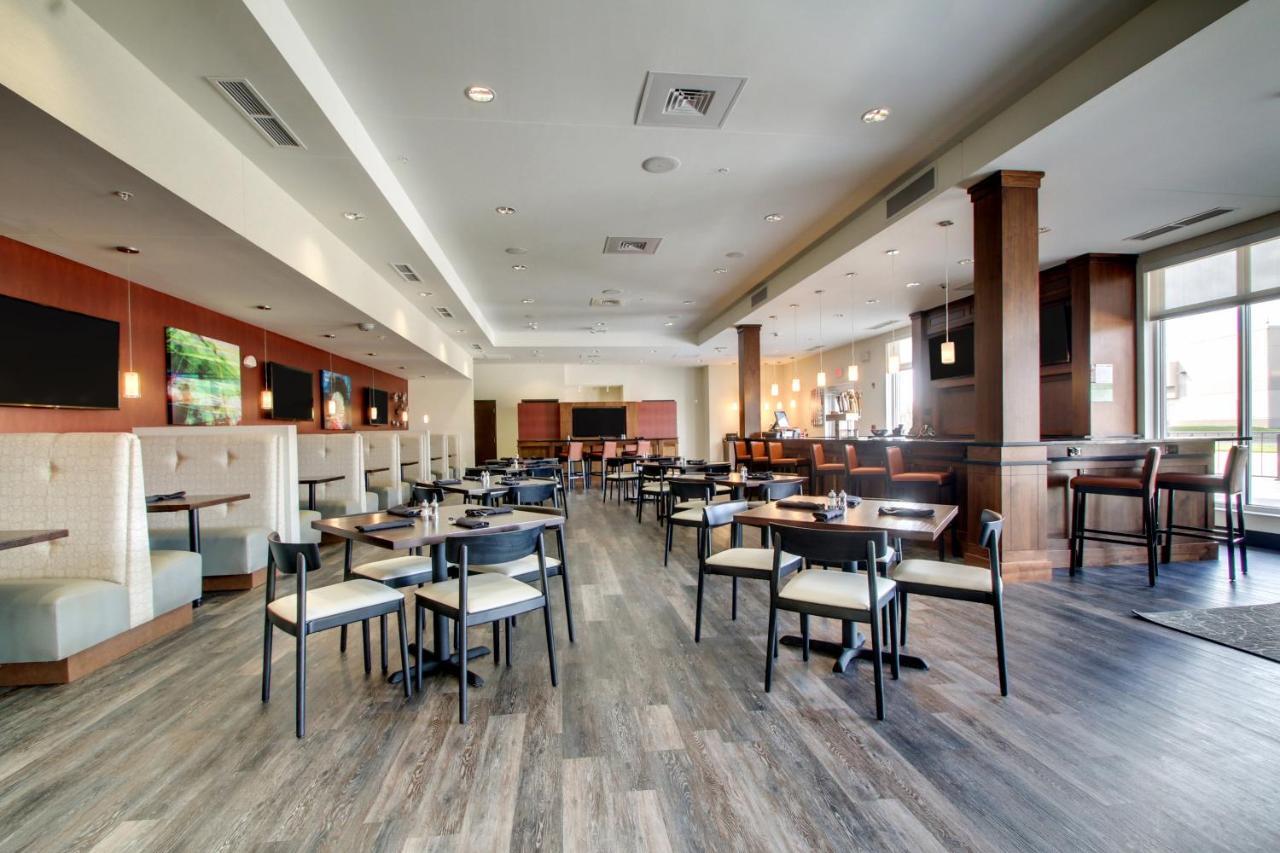 Holiday Inn & Suites Peoria At Grand Prairie By Ihg Ngoại thất bức ảnh