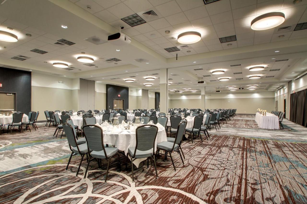Holiday Inn & Suites Peoria At Grand Prairie By Ihg Ngoại thất bức ảnh