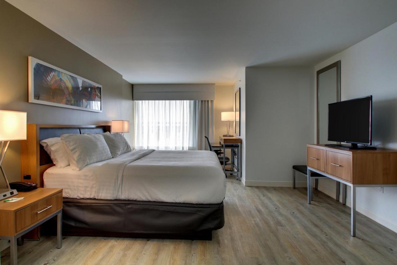 Holiday Inn & Suites Peoria At Grand Prairie By Ihg Ngoại thất bức ảnh